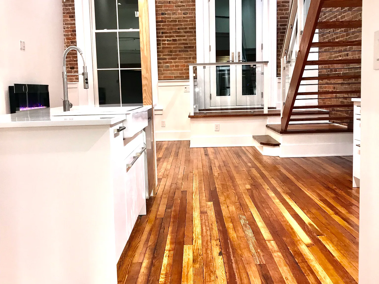 2 bed, 940 sqft, $2,250 — Photo 4