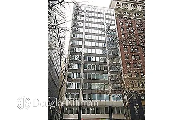 Sold by Douglas Elliman | media 21