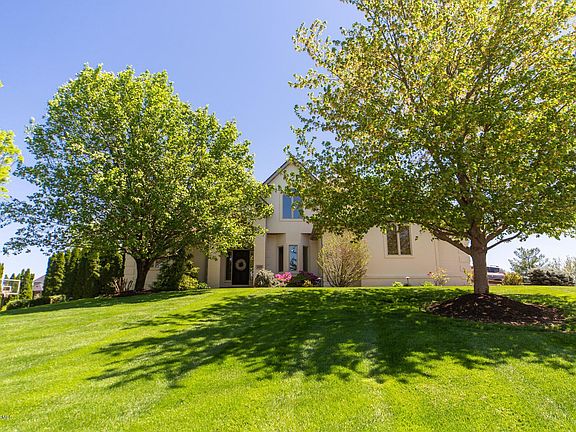 2nd image of 509 Turnberry Dr