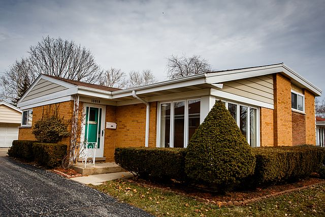 1st image of 10818 Windsor Dr