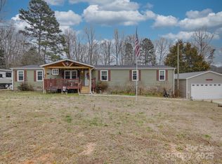 1114 Beagles Run Dr, Lincolnton, NC 28092
