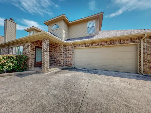 1226 Woodland Park Dr, Hurst, TX 76053