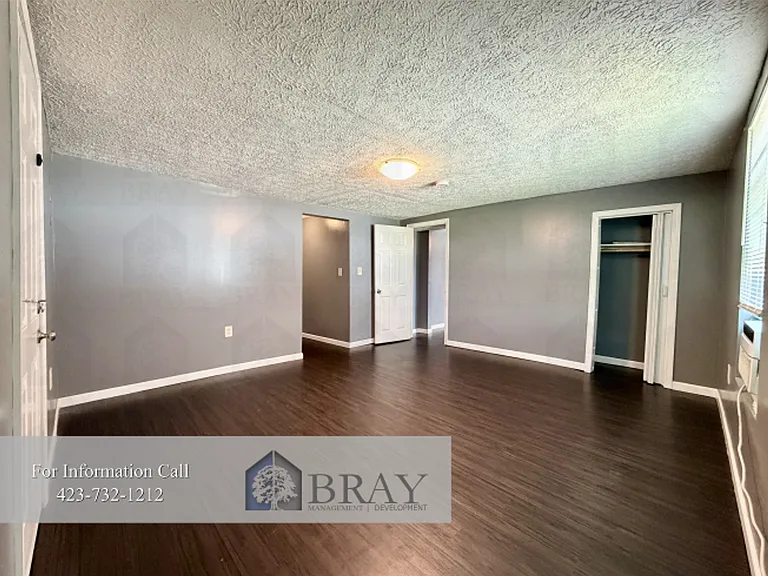801 E Sullivan St — Photo 8