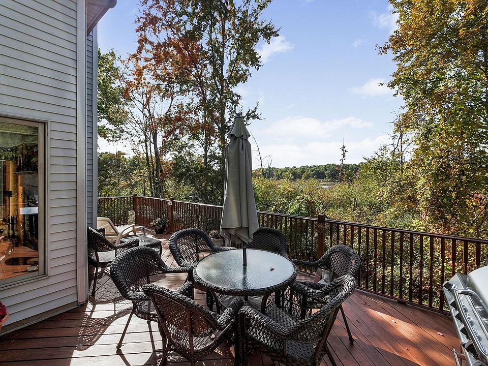 1st image of 8130 Hillside Lakes Dr