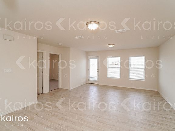 3rd image of 1621 Buen Camino St