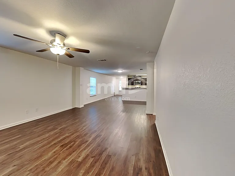 1564 Breanna Ln — Photo 5