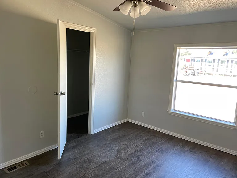 113 Sparrow Dr — Photo 6