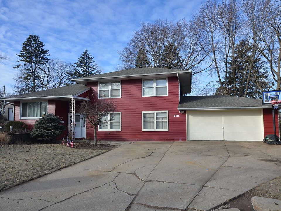 1st image of 2315 Richard Ave