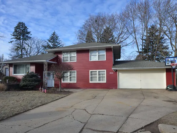 2315 Richard Ave, Rockford, IL 61108