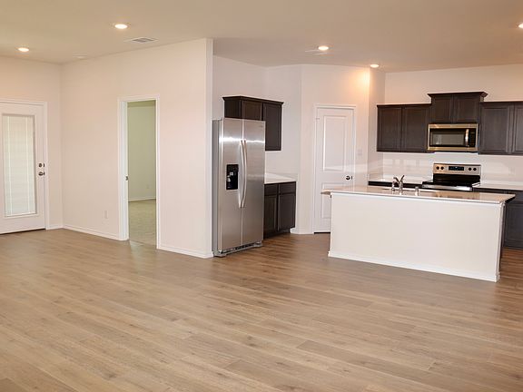 4th image of 1436 Briar Hill Dr