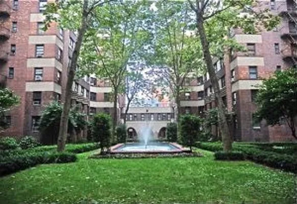 504 Grand Street