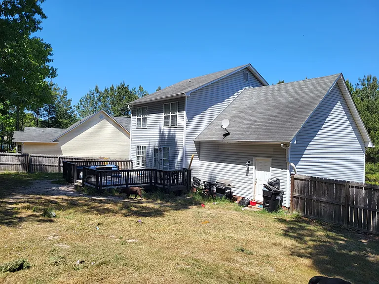260 Chestnut Dr — Photo 4