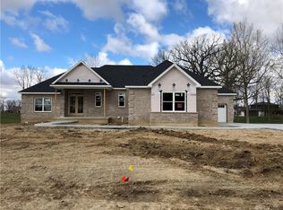 1224 Cole Harbor Dr, Troy, OH 45373