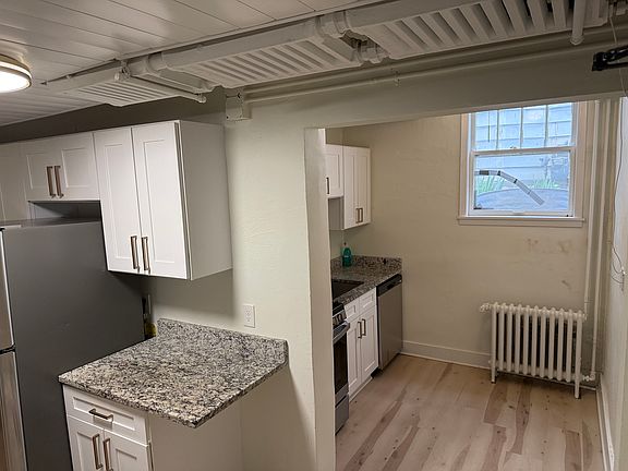 4th image of 3409 Lyndale Ave S APT 5