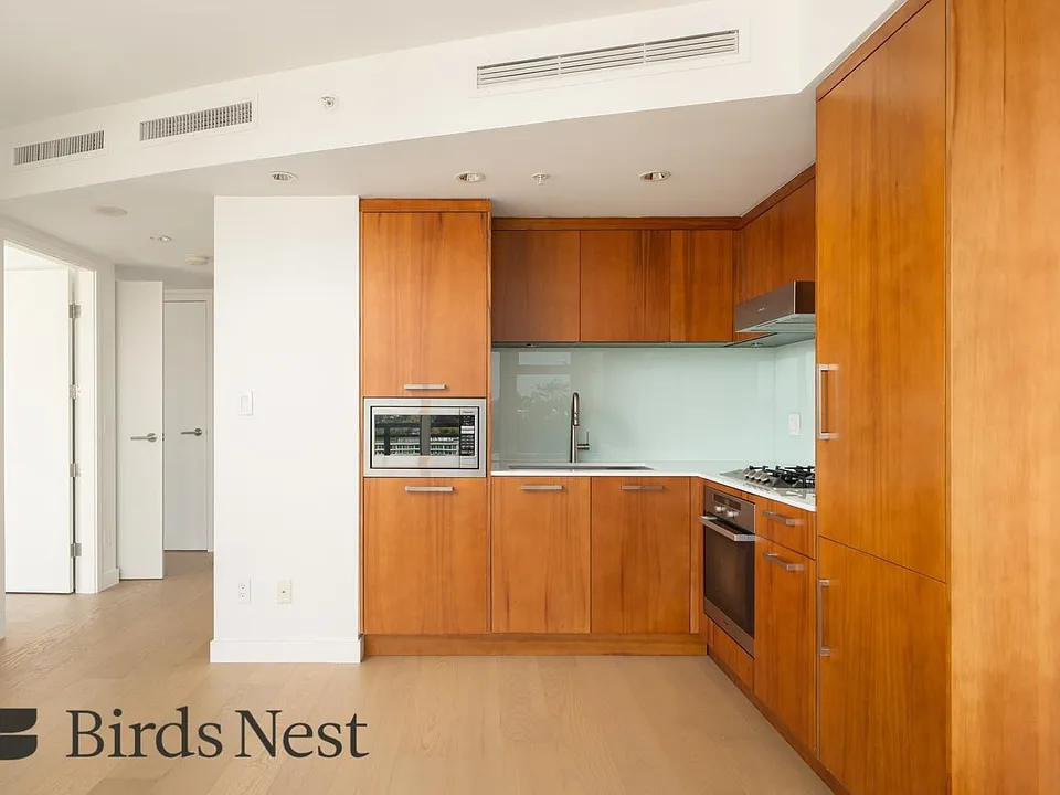1565 W 6th Ave #1102