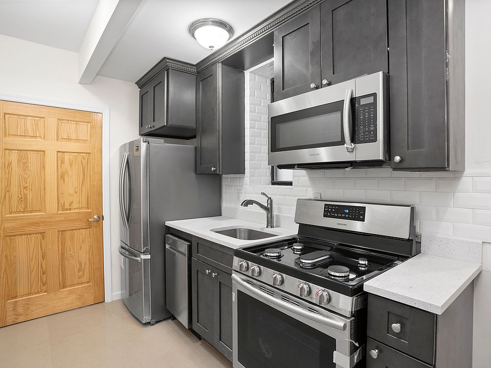 1st image of 431 16th St APT 1R