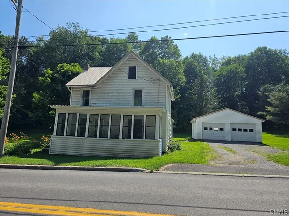 117 Augusta Rd, Oriskany Falls, NY 13425