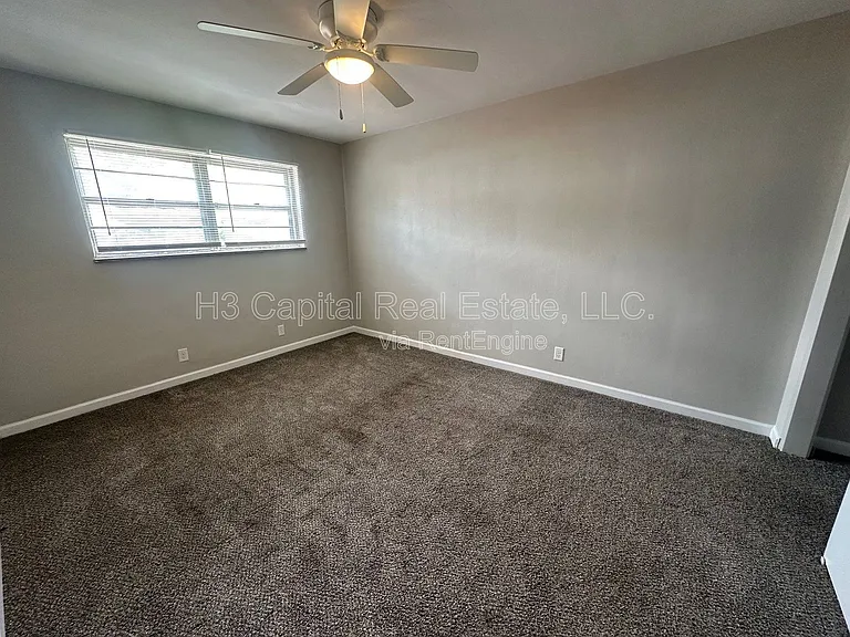 219 N 48th St #4 — Photo 7