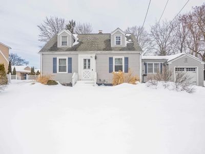 70 Chateaugay St, Chicopee, MA, 01020