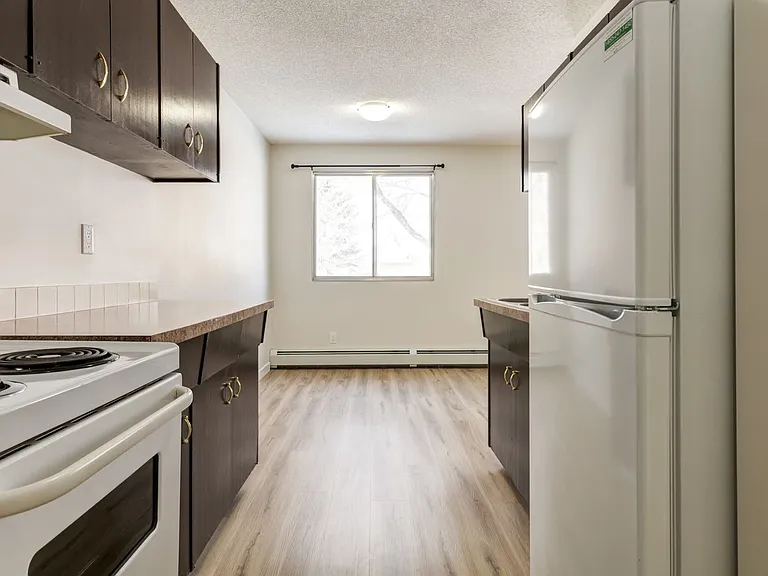 29 Grand Dr #2 — Photo 6