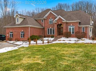 65690 North Ave, Ray, MI