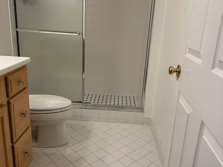 2nd bathroom