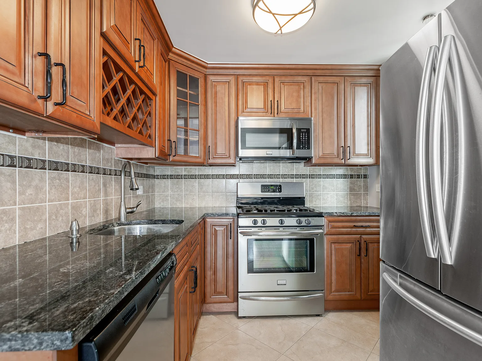 236 East 47th Street — Photo 3