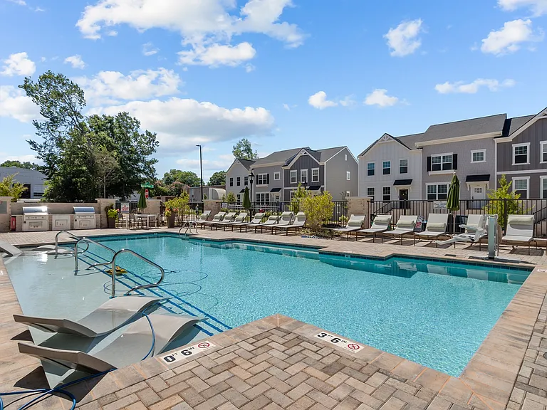 The Holbrook at Town Center — Photo 5