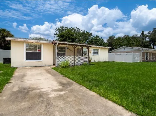 8508 Chinaberry Dr, Tampa, FL 33637