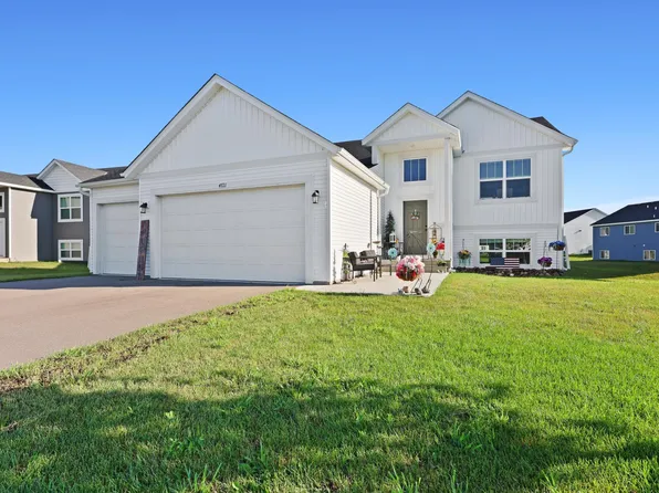 4721 7th St NE, Saint Cloud, MN 56304