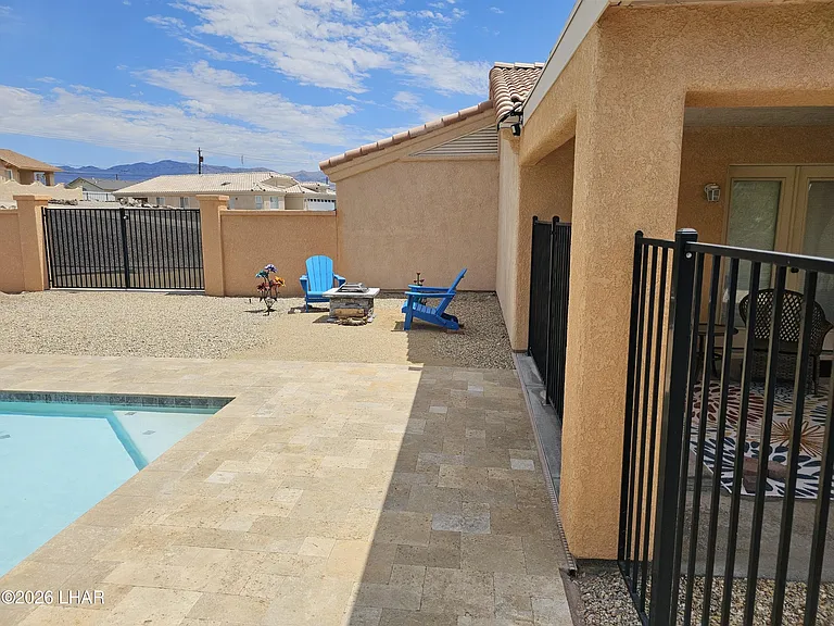 1740 Quartz Ln — Photo 29