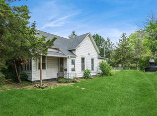 2622 E Walnut St, Des Moines, IA 50317