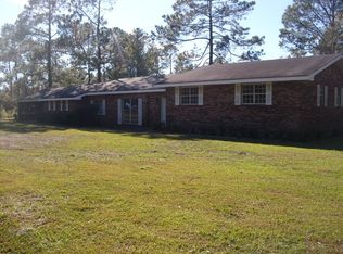 2950 Grantham Rd, Jesup, GA 31546
