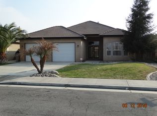 2815 Silver Shore Ln, Bakersfield, CA