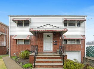 271 7th St FLOOR 2, Palisades Park, NJ 07650