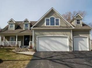 23212 N Kelsey Ave, Barrington, IL