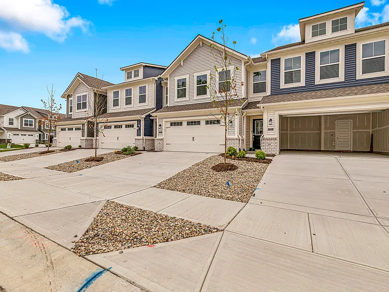 433 Monarch Ln — Photo 36