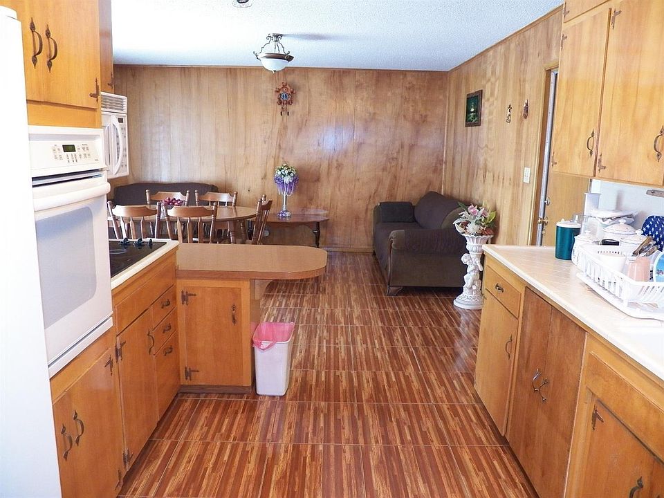2nd image of 5284 N Angus St