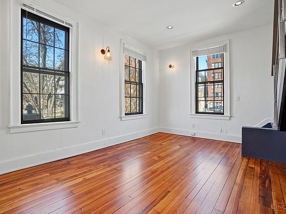 3rd image of 1314 Spring St Unit 4