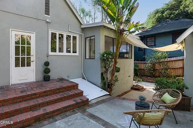 501 Fremont Ln — Photo 22