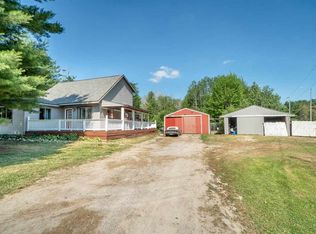 1145 S Alamando Rd, Shepherd, MI 48883