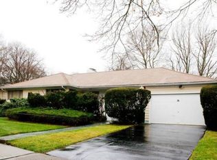 36 Boulder Rd, Newton, MA 02459