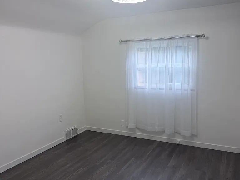 125 Longvue Dr #B — Photo 13