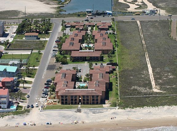 4th image of 6608 Padre Blvd