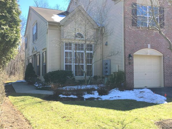 44 Poplar Ln