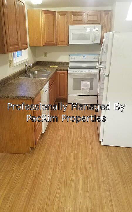 2nd image of 1716 Dolina Cir