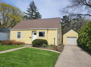 416 Windsor St, Sun Prairie, WI 53590