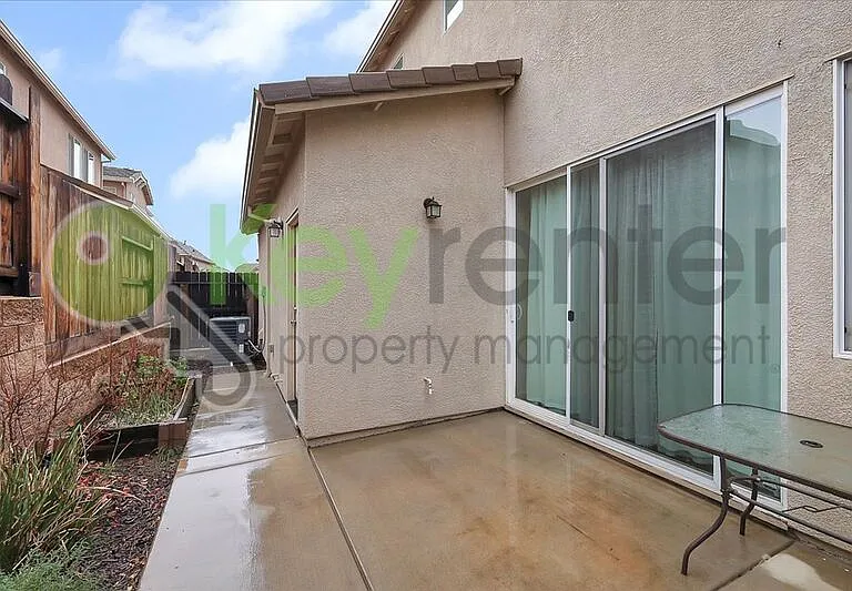 1374 Larkspur Dr — Photo 37