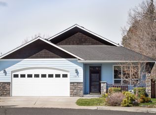 1072 NE Hobbs Ct, Bend, OR 97701
