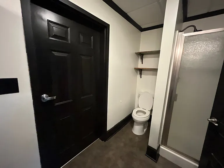 217 E Deaderick St #2F — Photo 7